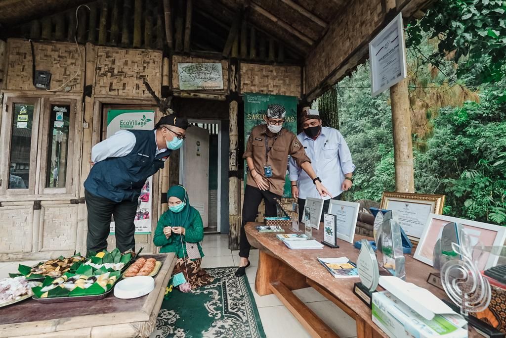Menteri Sandiaga Uno Tekankan Pentingnya Digitalisasi Pelaku Ekonomi Kreatif di Desa Wisata