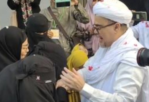 Baru Bebas Bersyarat, Habib Rizieq Sebut Negeri Ini Darurat Kebohongan, Ini Buktinya