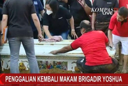 Ini Kesaksian Keluarga Saat Jenazah Brigadir J Diangkat dari Makam, Merinding