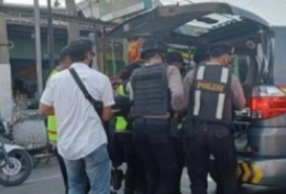 Jemput Paksa Tersangka Pencabulan Santri di Jombang, Anggota Brimob Terluka