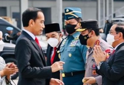 Sebelum Tinggalkan RI, Presiden Jokowi Menitipkan Pesan Ini kepada Kapolri