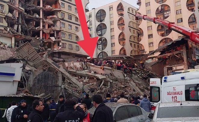Merinding, Ini Detik-detik Gedung Roboh Akibat Gempa 7,8 SR Terekam Siaran Langsung TV, Segini Total Korban yang Tewas
