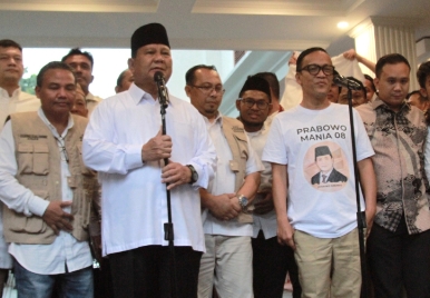 Kaget, Ini Reaksi Prabowo Usai Didukung Relawan Jokowi Mania di Pilpres 2024, Ganjar Pasti Terdiam