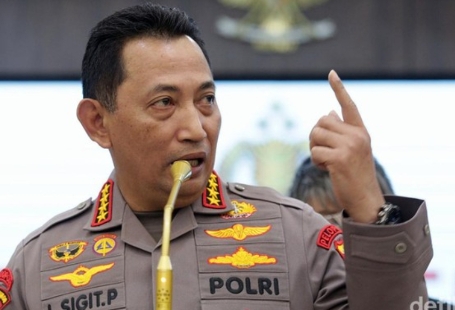 Mabes Polri Dirotasi, Kapolri Angkat Sahabatnya Jadi Bintang 3, Ini Sosoknya, Cukup Merinding