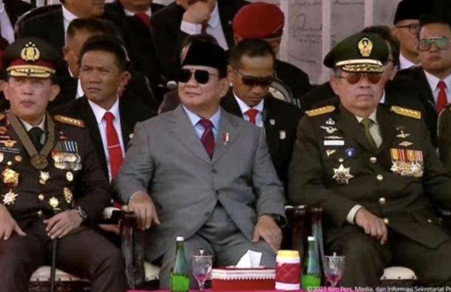 Duduk Disamping Prabowo Subianto, Gaya SBY di HUT TNI Bikin Heboh se-Indonesia, Lihat Tuh