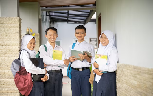 Pemerintah Pusat Umumkan Kabar Membahagiakan Ini untuk Seluruh Guru dan Siswa se-Indonesia, Pihak Sekolah Wajib Tahu, Simak!