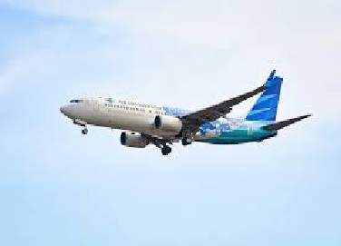 Garuda Indonesia Buka Lowongan Kerja untuk Lulusan S1, Maksimal Berusia 26 Tahun, Ini Posisinya